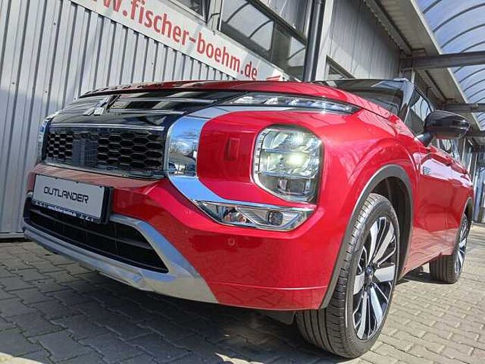 Mitsubishi Outlander 2.4i Plug-in-Hybrid Top