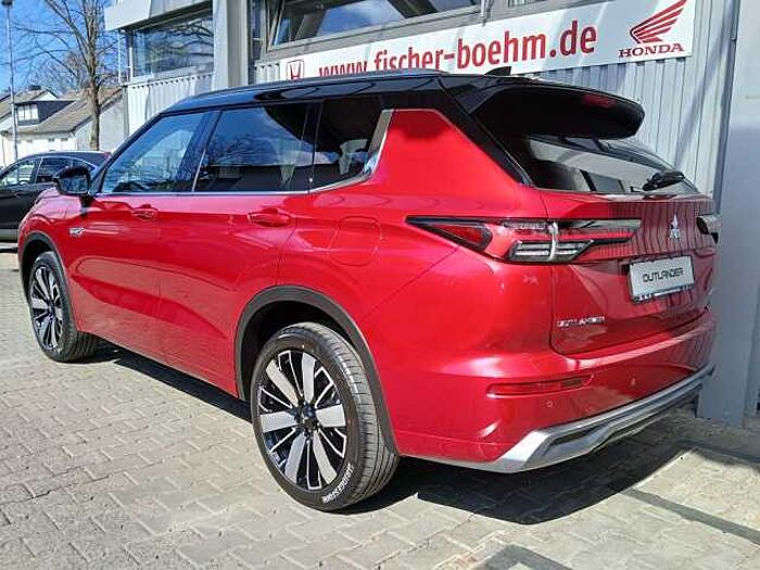 Mitsubishi Outlander 2.4i Plug-in-Hybrid Top