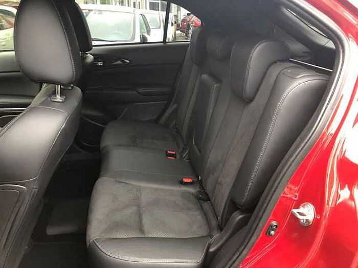 Mitsubishi Eclipse Cross 2.4i PHEV Select AWD