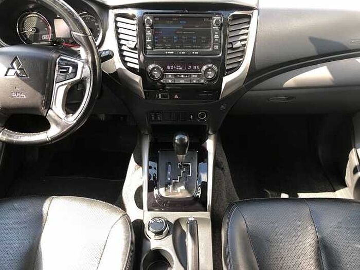 Mitsubishi L200 4x4 Automatik DC Top / AHK