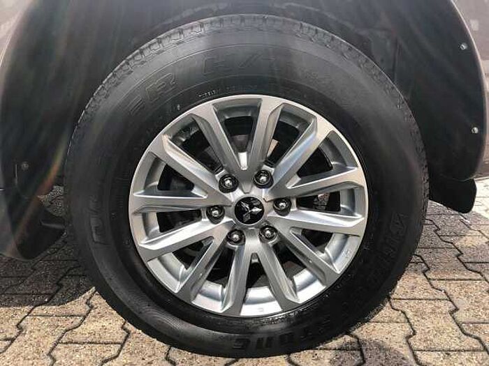 Mitsubishi L200 4x4 Automatik DC Top / AHK