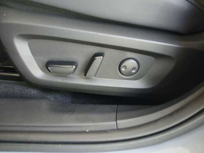 Mitsubishi Outlander 2.4i Plug-in Hybrid - Intro Edition