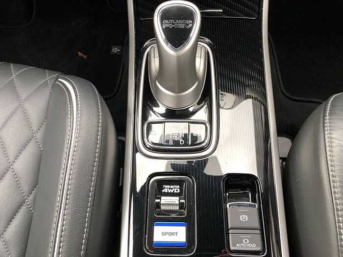 Mitsubishi Outlander 2.4i Plug-in-Hybrid 4WD Plus