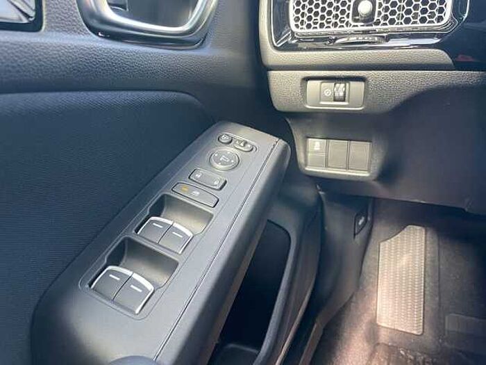 Honda Civic e:HEV 2.0 i-MMD Hybrid Sport - Facelift