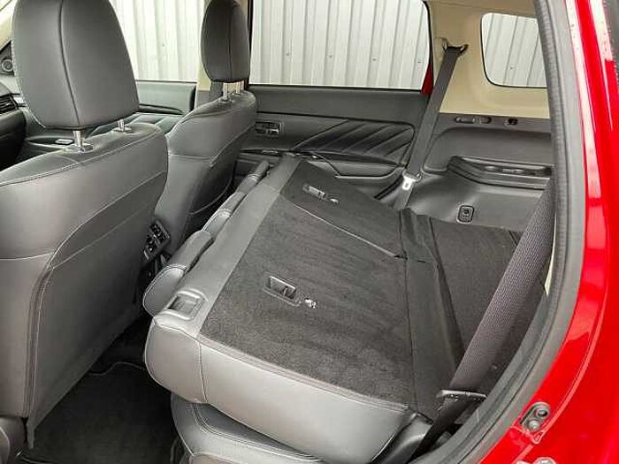 Mitsubishi Outlander 2.4i Plug-in-Hybrid Spirit 4WD