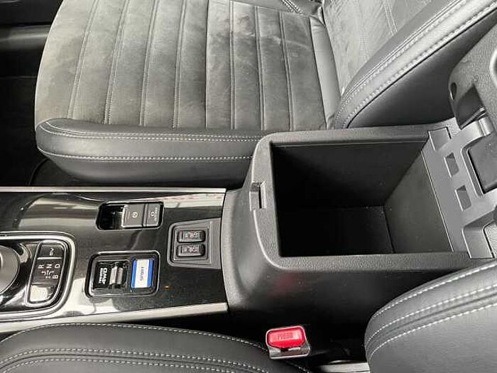 Mitsubishi Outlander 2.4i Plug-in-Hybrid Spirit 4WD
