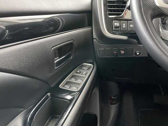 Mitsubishi Outlander 2.4i Plug-in-Hybrid Spirit 4WD