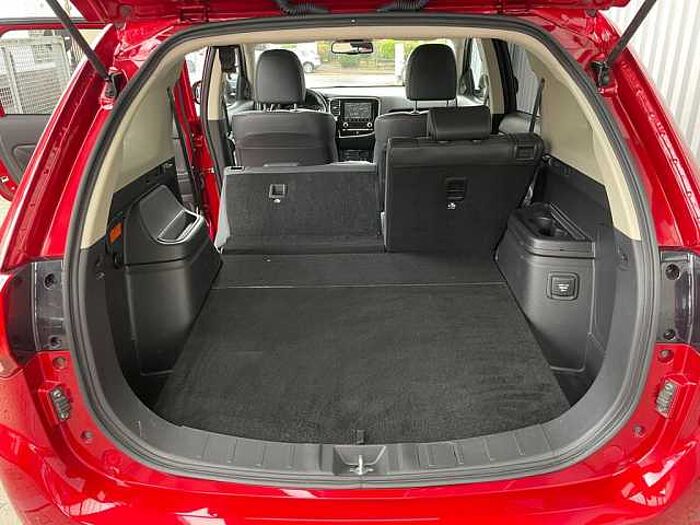 Mitsubishi Outlander 2.4i Plug-in-Hybrid Spirit 4WD