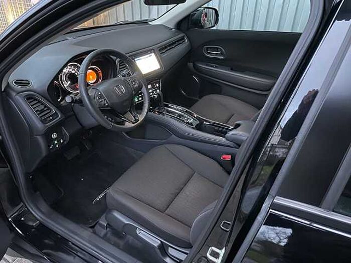 Honda HR-V 1.5i Elegance mit Naviagtion