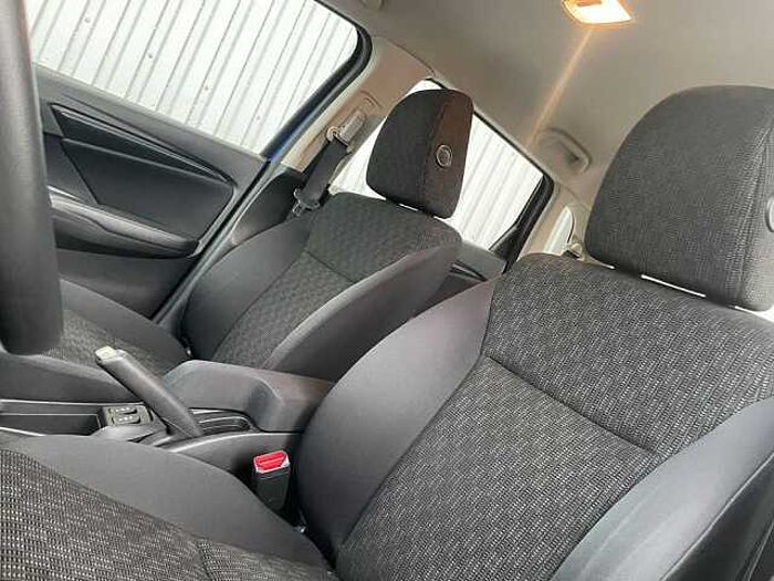 Honda Jazz 1.3i Trand Automatik / AHK