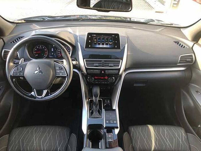 Mitsubishi Eclipse Cross 1.5i Spirit+ mit Allwetterreifen