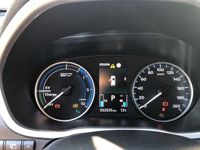 Mitsubishi Eclipse Cross 2.4i Plug-in Hybrid TOP