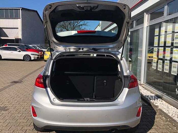 Ford Fiesta 1.1 Cool&Connect - Allwetterreifen
