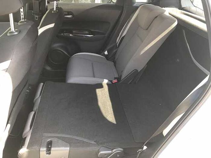 Honda Jazz 1.5i Hybrid Crosstar Executive Allwetterrei