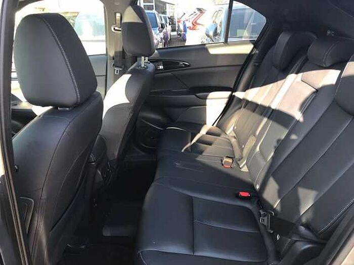 Mitsubishi Eclipse Cross 2.4i Plug-in Hybrid TOP