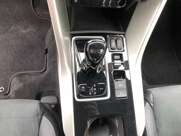 Mitsubishi Space Star 1.2 Basis - Allwetterreifen
