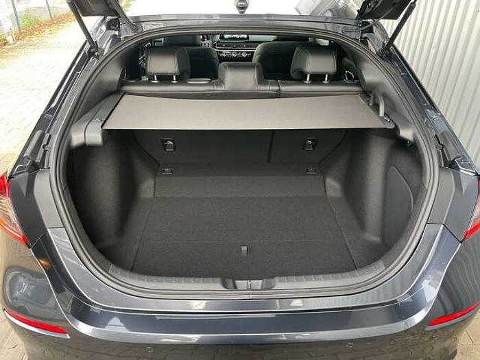 Honda Civic 2.0 e: HEV Hybrid Advance